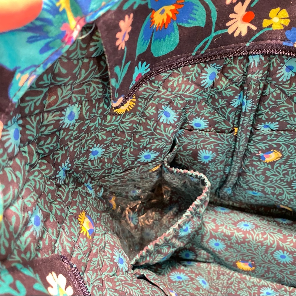 Vera Bradley Very Large Vera Tote. Moonlight Garden. NWOT. GORGEOUS - Picture 7 of 13